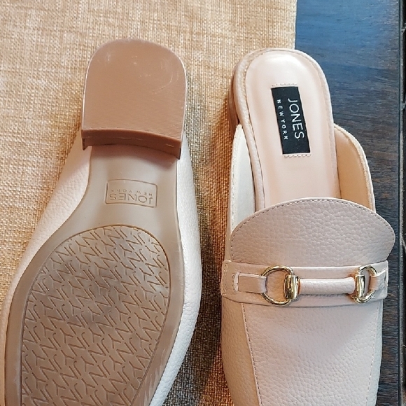 3 Pair Of Size 8 Shoes! Sandal, Loafer, And Slide/mule - Picture 6 of 6